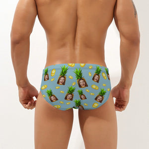 カスタムフェイス男性用水泳パンツ - 顔の写真入れ可能な三角形の水着用パンツ - パイナップル
