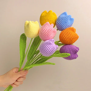 かぎ針編み花造花手作りの編み物-チューリップの手編みプレゼント