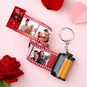 カスタム写真フィルムキーホルダー写真入れ可能な愛のカメラキーホルダーバレンタインデーのプレゼント